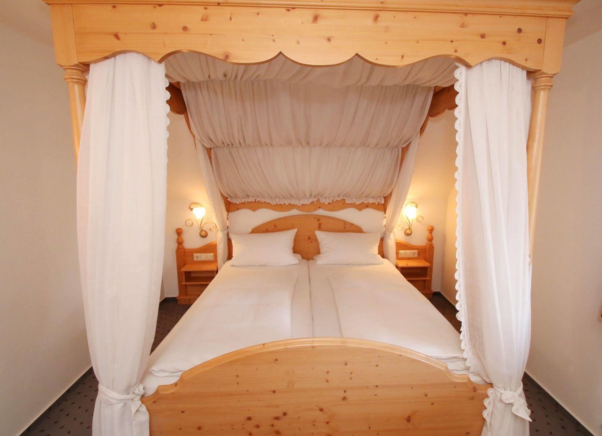 Hotel Landgasthof Adler Altenrond Bagian luar foto