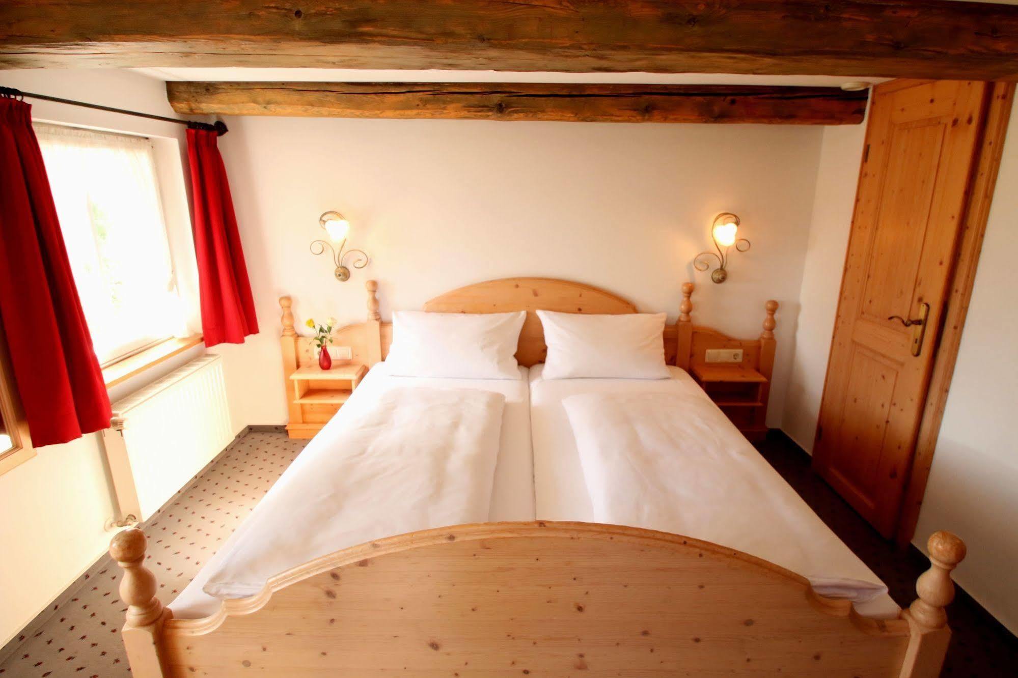Hotel Landgasthof Adler Altenrond Bagian luar foto