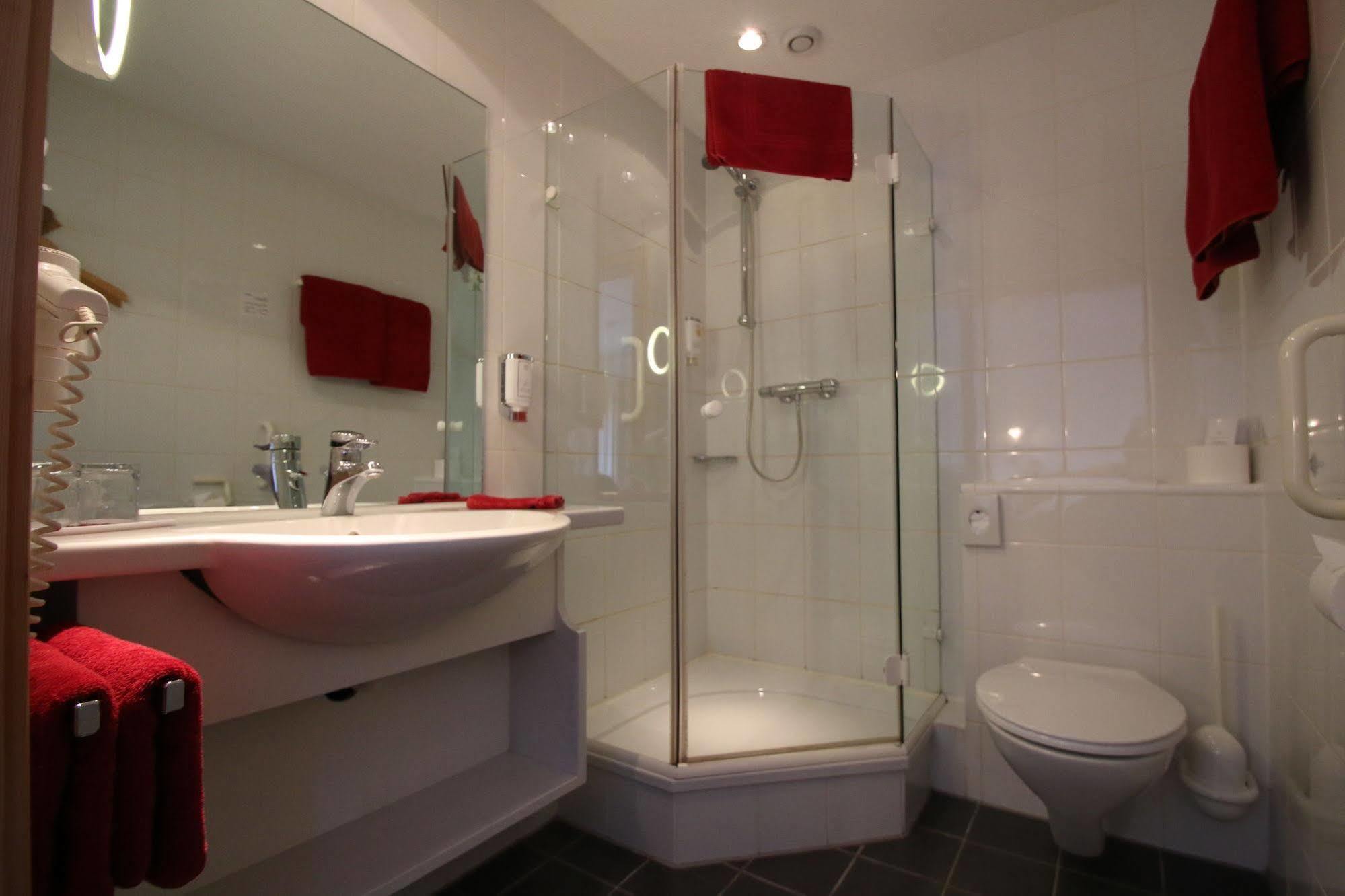 Hotel Landgasthof Adler Altenrond Bagian luar foto